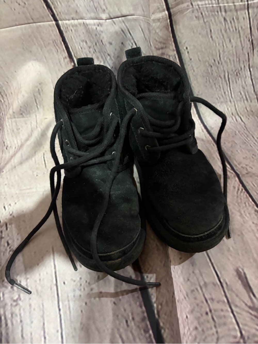 UGG Kids Black Suede Lace-Up Ankle 🥾